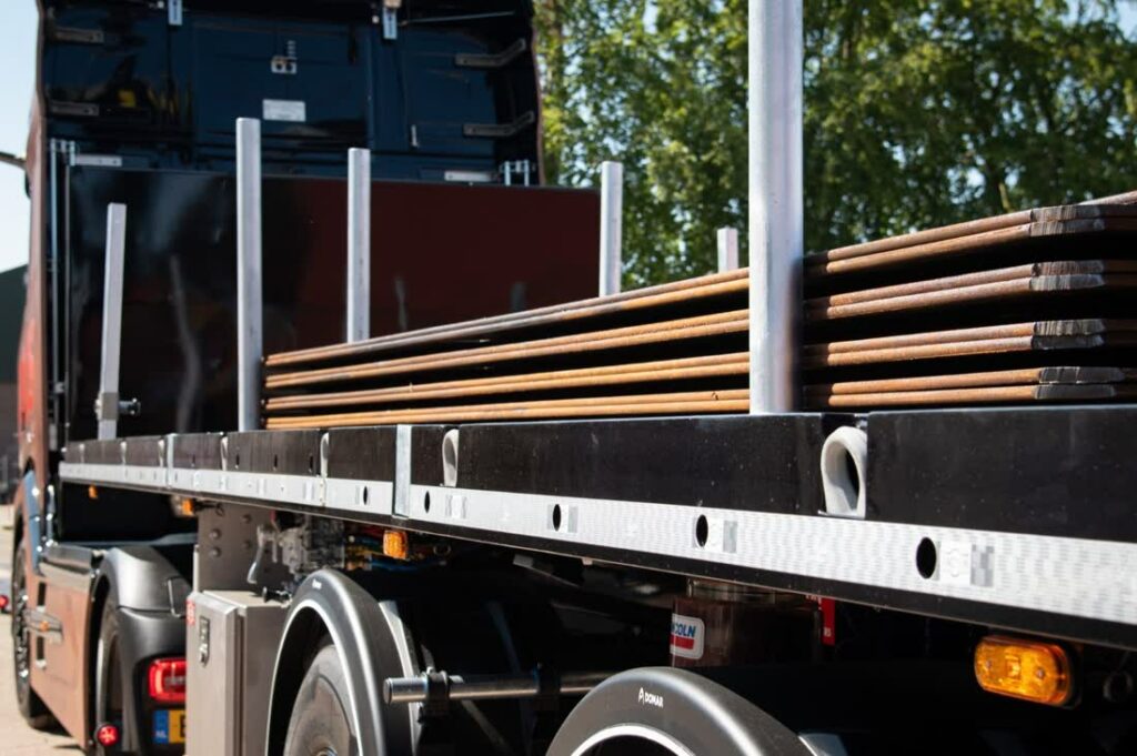 Rijplaten op de oplegger